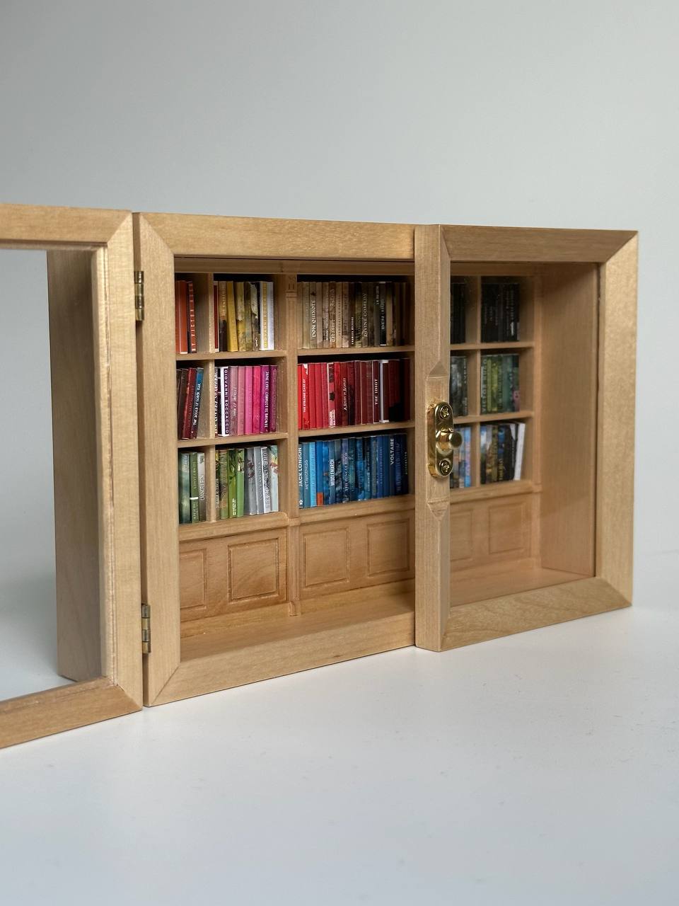 Miniature Bookshelf LIBR
